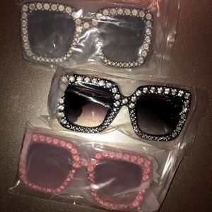 “Glam” Frames
